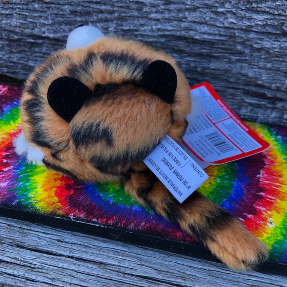 YooHoo & Friends mini round plushie Aurora World Valentines plush stuffed animal - Picture 6 of 9